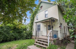 811 Larned Street, Lansing, MI 48912