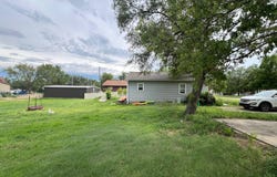 508 N Pine St, Beloit, KS 67420