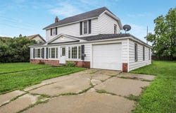 19 W Gates Street, Rice Lake, WI 54868