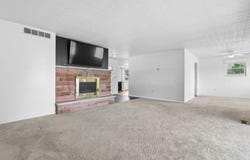 2430 W Choctaw Drive, London, OH 43140