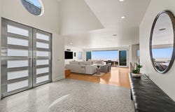 1554 E Oceanfront, Newport Beach, CA 92661
