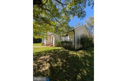 215 HAMILTON Drive, RUTHER GLEN, VA 22546
