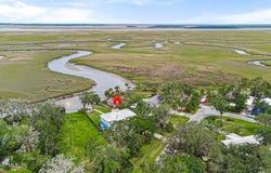 94202 CHRISTOPHER Lane, Fernandina Beach, FL 32034