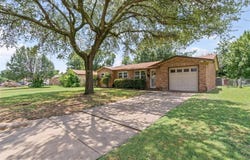 316 Thompson Drive, Saginaw, TX 76179