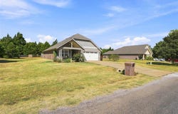 9437 Prairie Dog Drive, Edmond, OK 73034