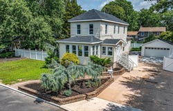 413 W Oakcrest, Northfield, NJ 08225