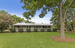 4186 Taylor Rd, Taylor, AL 36301