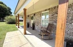 90 SQUIRES GROVE Dr, Atoka, TN 38004