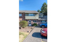 1802 NE HOGAN Dr, Gresham, OR 97030