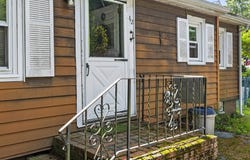 42 Taylor Point Rd., Pembroke, MA 02359