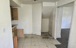 323 Ferry Avenue, Pontiac, MI 48341
