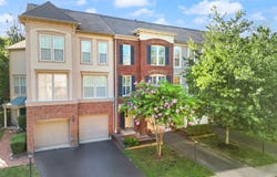 43117 HUNTERS GREEN SQUARE, BROADLANDS, VA 20148