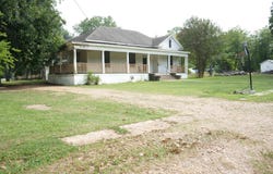 338 W 2Nd St, Prescott, AR 71857