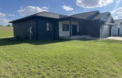 905 Pleasant Drive, Manning, IA 51455