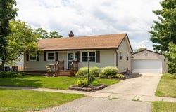 1220 Seymour Street, Grand Ledge, MI 48837