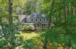 20 Stonecrest Drive, Falmouth, ME 04105