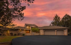 8110 NW Grubstake Way, Redmond, OR 97756