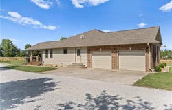 14859 E Rebel Road, Nevada, MO 64772