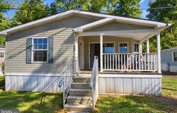 345 CARAVAN Court, MIDDLETOWN, PA 17057