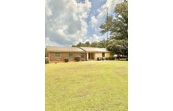 271 Co Rd 42, Florence, AL 35633
