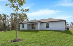 5598 8th St W #5, Lehigh Acres, FL 33971