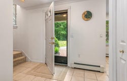 380 Ocean Road, Portsmouth, NH 03801