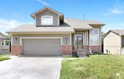 934 Sandusky Drive, Junction City, KS 66441
