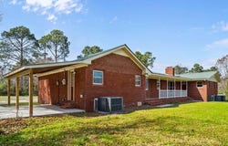 293 Old Chinquapin Road, Beulaville, NC 28518