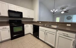 575 OAKLEAF PLANTATION PARKWAY, ORANGE PARK, FL 32065