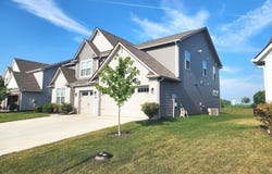 2372 S Copperstone Drive, New Palestine, IN 46163