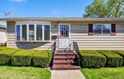 521 4th Avenue, Scranton, PA 18505