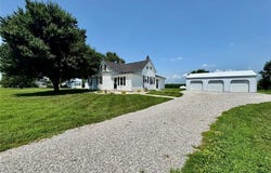 5437 Richfield Road, Red Bud, IL 62278