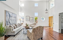 30300 Meridien Cir, Union City, CA 94587