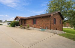 207 W Winona Avenue, Warsaw, IN 46580-4355