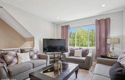 983 Mayfair Court, Elk Grove Village, IL 60007