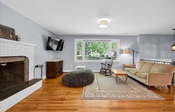 8 Deborah Drive, South Burlington, VT 05403