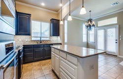 1902 Fountain Wood Drive, Euless, TX 76039