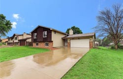 8317 Penn Avenue N, Brooklyn Park, MN 55444