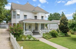 1112 E 2nd Street, Sulphur, OK 73086