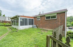 127 Mardi Gras Dr, Plum Boro, PA 15239
