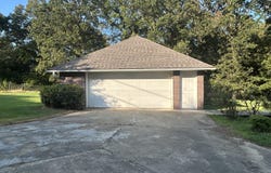 284 County Road 370, Greenwood, MS 38930