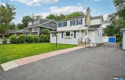 4 Lenape Trail, Wayne, NJ 07470
