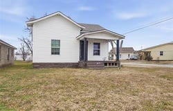 221 N Dorothy Avenue, Claremore, OK 74017