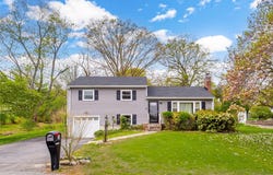26 Willow Lane, New Windsor, NY 12553