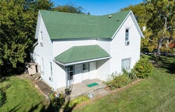 26693 State Route Y Highway, Winston, MO 64689