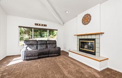 1975 W 34TH AVE, Eugene, OR 97405