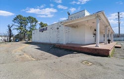3880 LAMAR Ave, Memphis, TN 38118