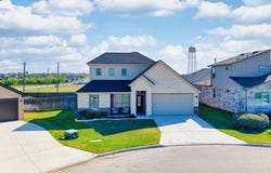 125 Citation Dr, Jarrell, TX 76537