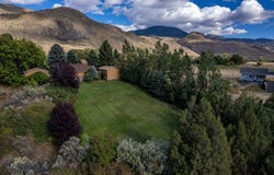 1077 US Highway 89 S, Gardiner, MT 59030