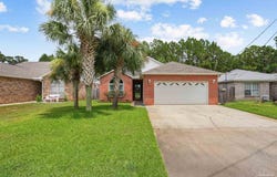 1544 Stanford Rd, Gulf Breeze, FL 32563